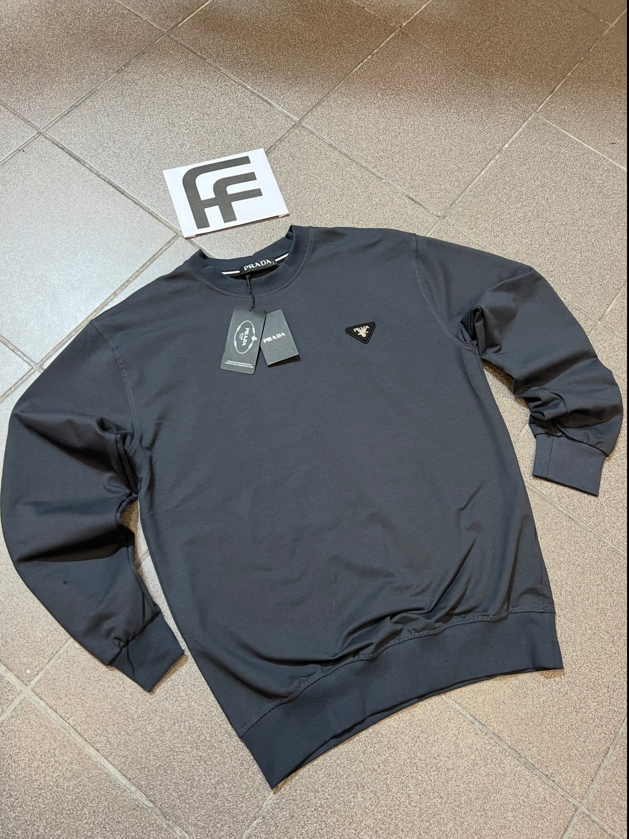 Prada Γκρί Long Μπλούζα