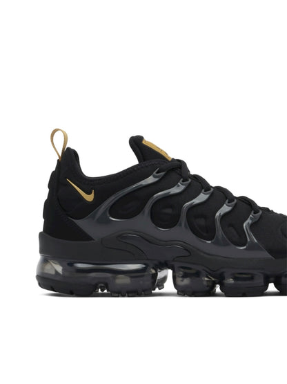 AM Nike Vapormax Plus Gold/Black