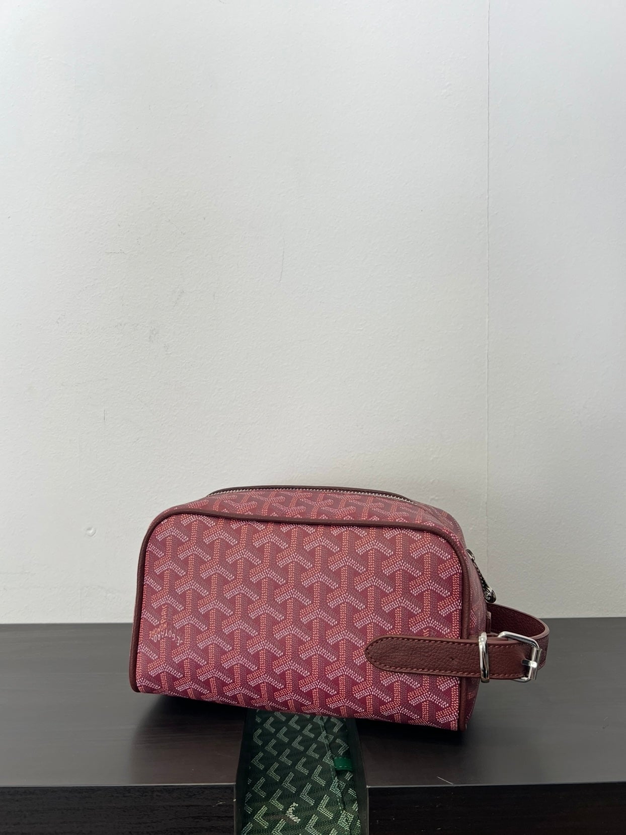 Cap-Vert Medium Goyard Bag Red