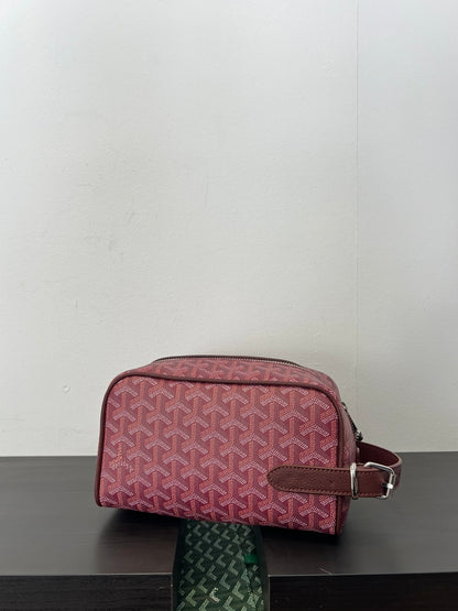 Cap-Vert Medium Goyard Bag Red