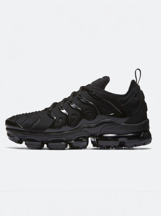 AM Nike Vapormax Plus All Black