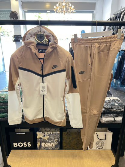 Σετ Φόρμας Nike Teck Μπέζ