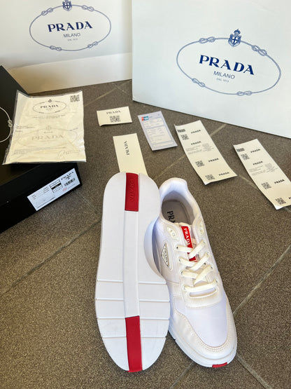 Sneaker Παπούτσι Prada Λευκό