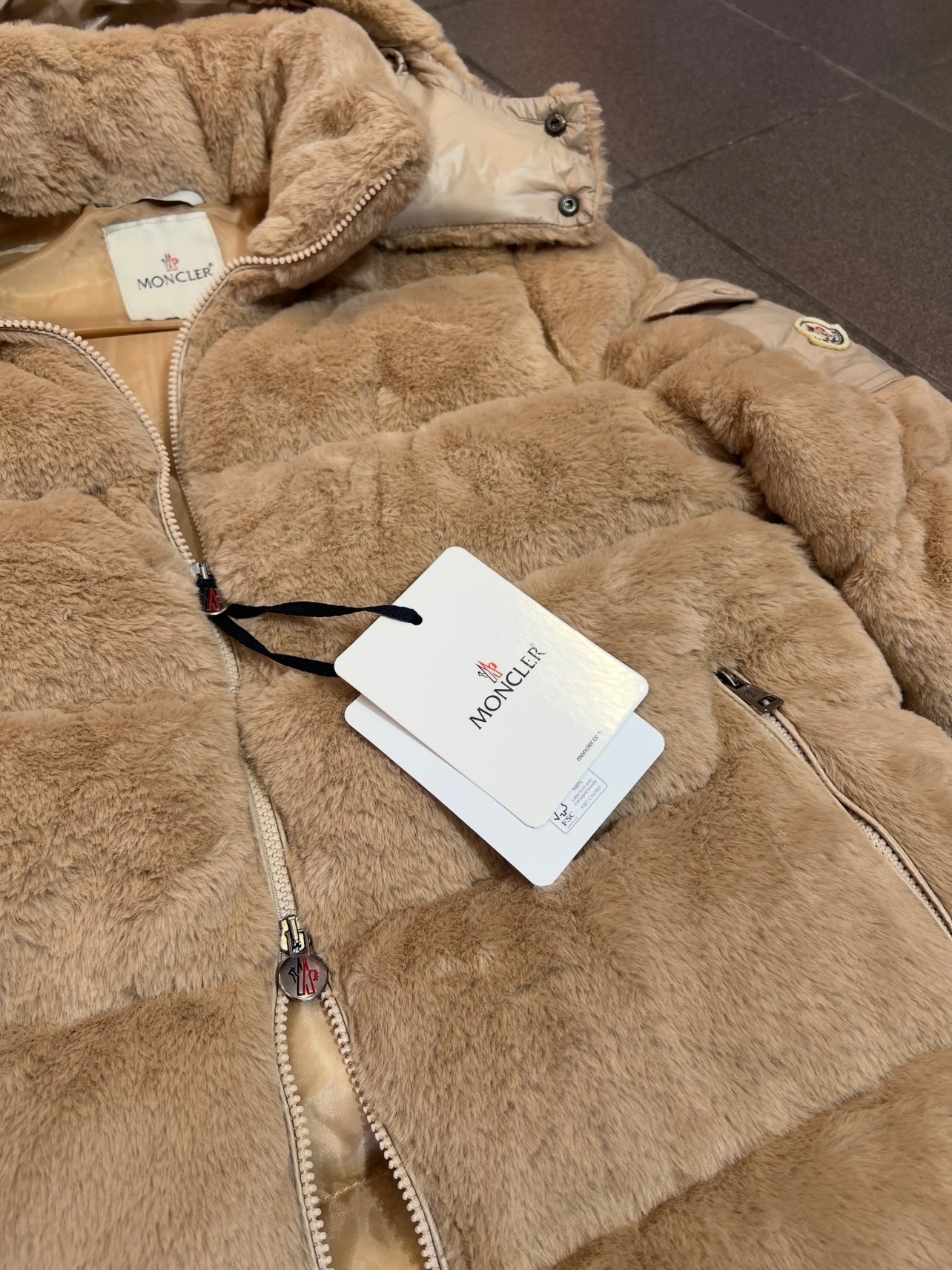Fur Jacket Μπέζ Moncler Luxury 3Α